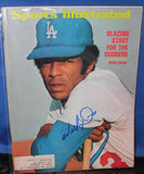 1972 Willie Davis LA Dodgers Autographed Sports Illustrated Issue - Vintage Indy Sports